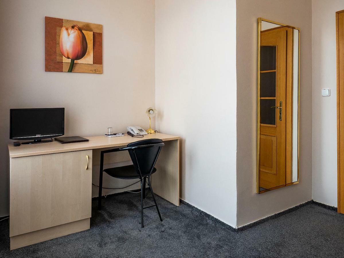 Hotel Olympia Česká Lípa Extérieur photo